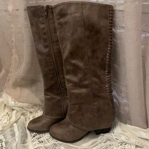 NWOT* Knee-Hi Boots by Fergie*